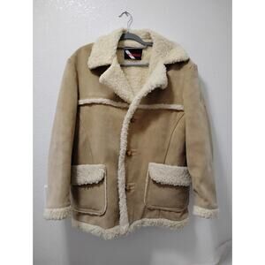 Vintage ranch man  Sherpa lined Suede coat Medium Size Made In Usa